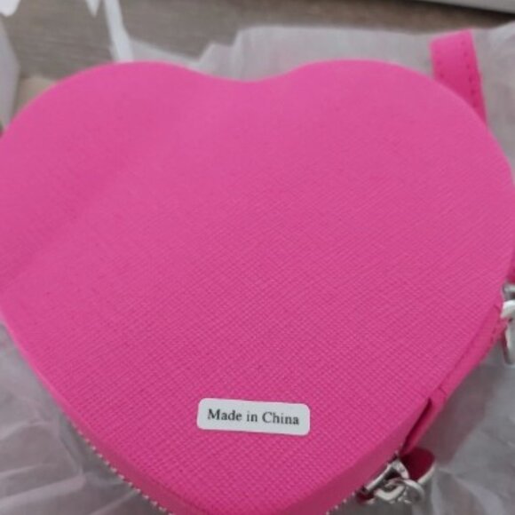 NEW AUTHENTIC PANDORA PINK HEART SHAPED JEWELRY BOX/case - Picture 10 of 11
